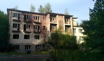 Zdjęcie opuszczonego miejsca: Ośrodek wypoczynkowy "Nad zaporą" w Pilchowicach
