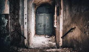 Zdjęcie opuszczonego miejsca: Opuszczony pałac w Świniarach, Świniary