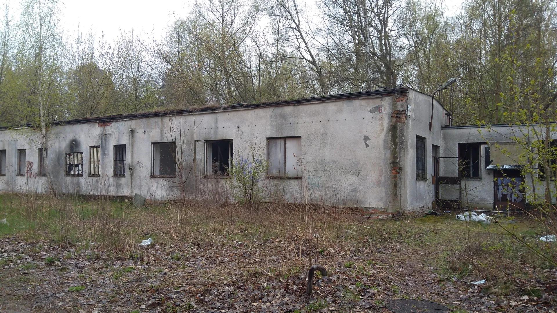 Zdjęcie opuszczonego miejsca: opuszczona przychodnia wojskowa