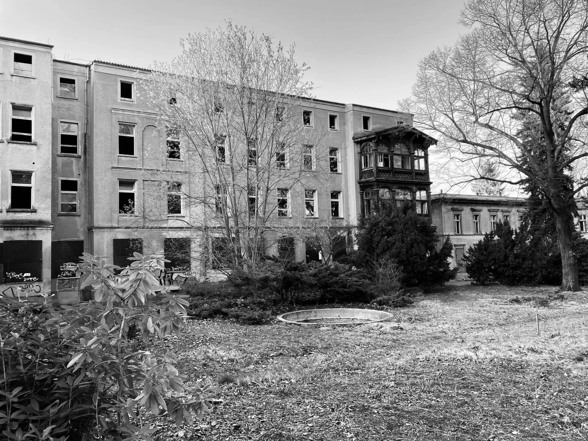 Zdjęcie opuszczonego miejsca: Opuszczony Szpital Psychiatryczny