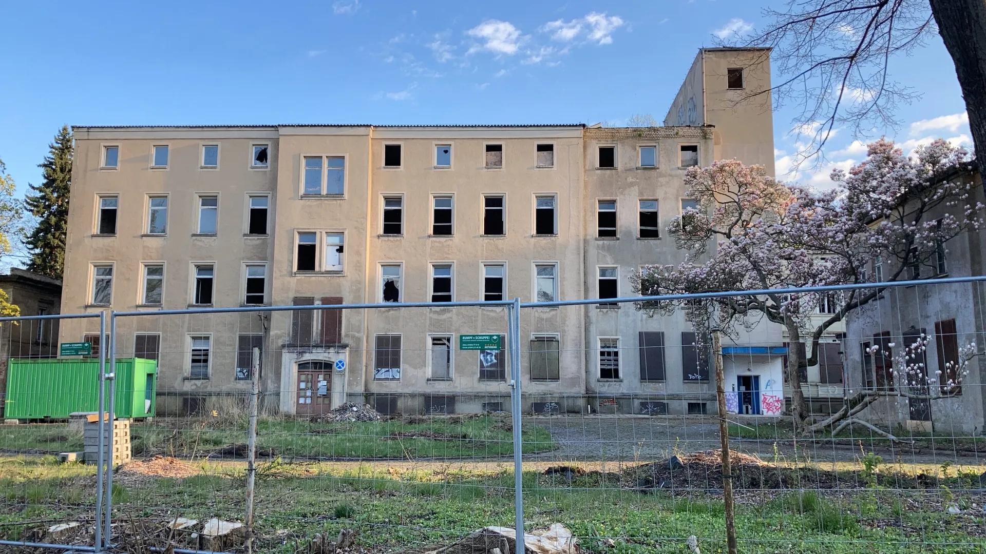 Zdjęcie opuszczonego miejsca: Opuszczony Szpital Psychiatryczny