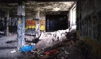 Zdjęcie opuszczonego miejsca: Stary budynek klubu żeglarskiego