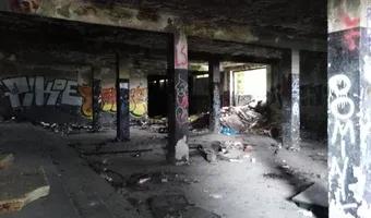 Zdjęcie opuszczonego miejsca: Stary budynek klubu żeglarskiego