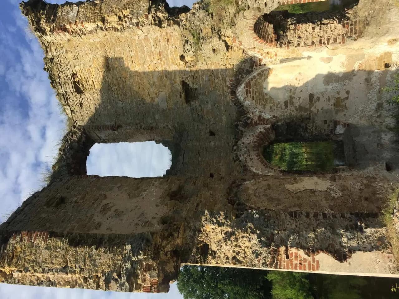 Zdjęcie opuszczonego miejsca: Zamek Szydłowieckiego w Ćmielowie