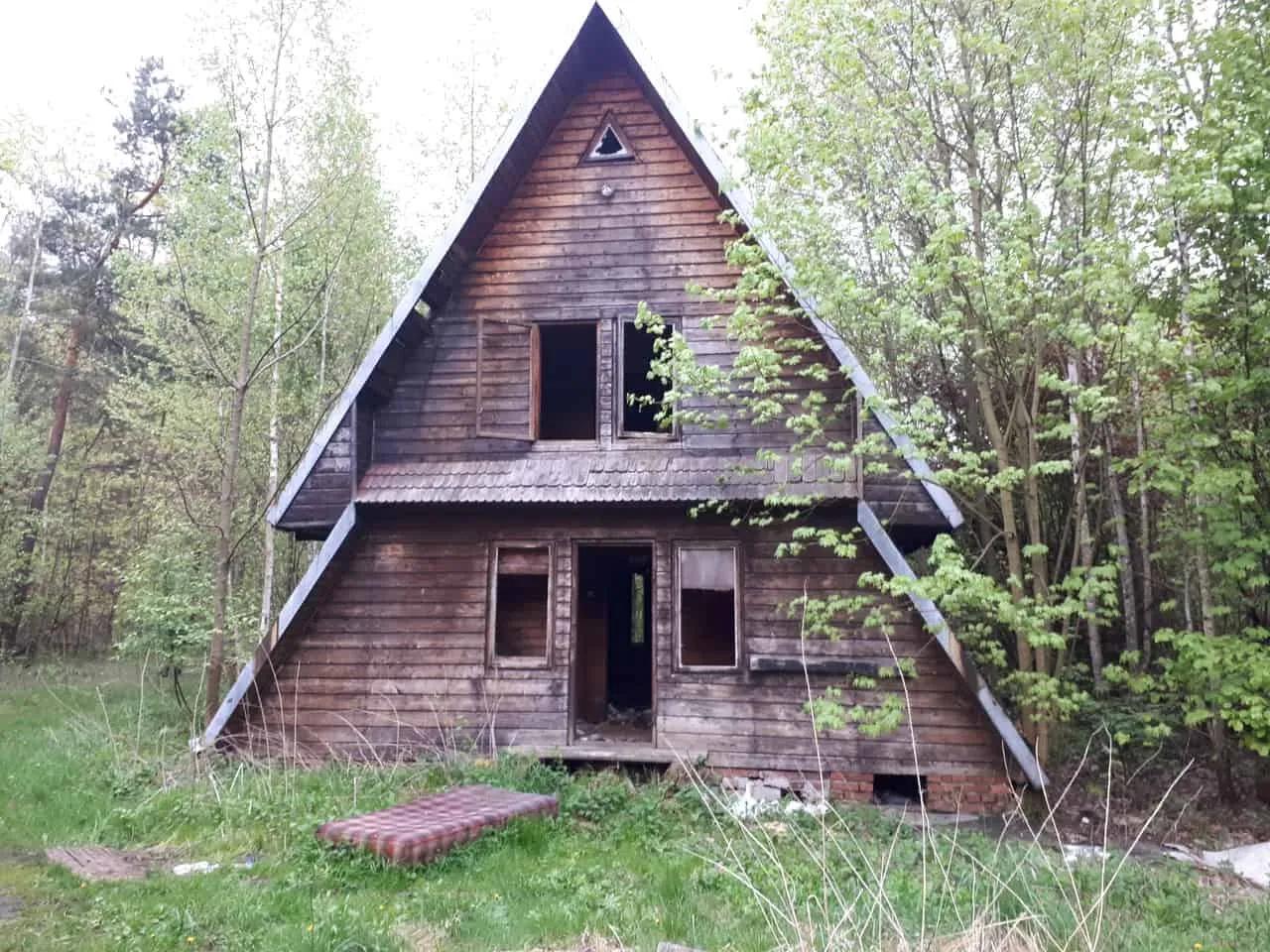 Zdjęcie opuszczonego miejsca: Tarka opuszczony ośrodek wypoczynkowy