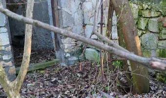 Zdjęcie opuszczonego miejsca: Dom na rogu