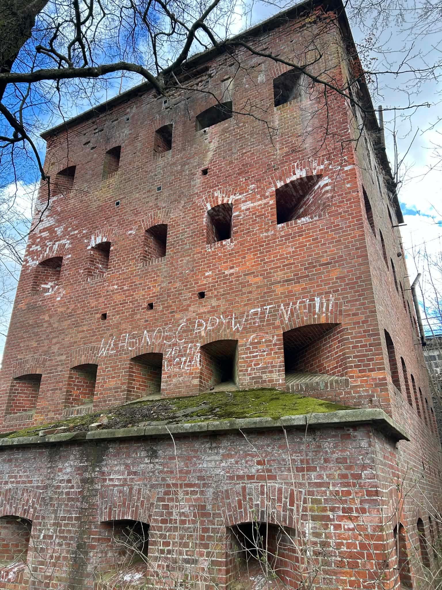 Zdjęcie opuszczonego miejsca: Bunkier ochrony kolei