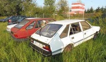 Zdjęcie opuszczonego miejsca: Opuszczony parking policyjny