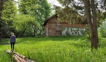 Zdjęcie opuszczonego miejsca: Opuszczony budynek przy jeziorze zgniłek