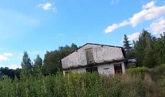 Zdjęcie opuszczonego miejsca: opuszczona stajnia/dom