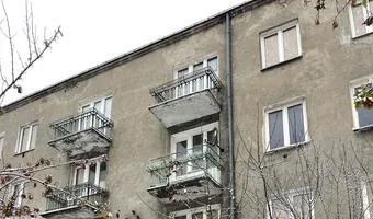 Zdjęcie opuszczonego miejsca: Opuszczony blok na woli