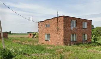 Zdjęcie opuszczonego miejsca: Dom i Garaż