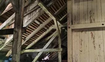 Zdjęcie opuszczonego miejsca: Opuszczony młyn i spichlerz