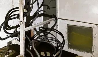 Zdjęcie opuszczonego miejsca: Opuszczona kotłownia z kominem