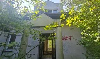 Zdjęcie opuszczonego miejsca: Willa Opuszczona