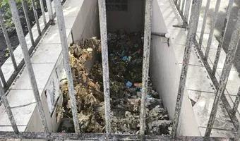 Zdjęcie opuszczonego miejsca: Opuszczone piwniczne WC.