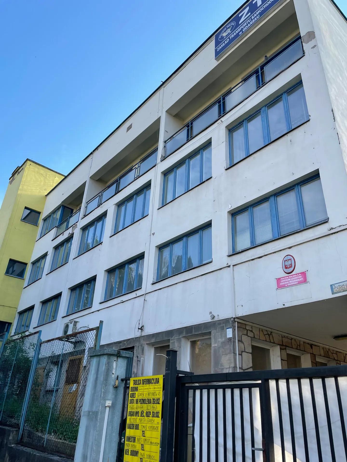 Zdjęcie opuszczonego miejsca: Opuszczona siedziba poczty