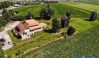 Zdjęcie opuszczonego miejsca: Hotel + 3 Wiatraki, Koszuty