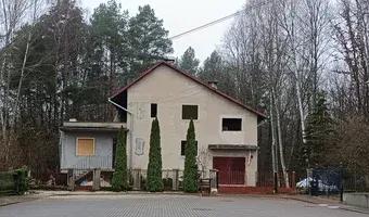 Zdjęcie opuszczonego miejsca: Niedokończony remont dużego domu