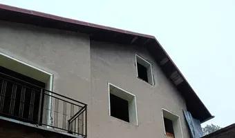 Zdjęcie opuszczonego miejsca: Niedokończony remont dużego domu