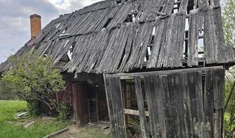 Zdjęcie opuszczonego miejsca: Opuszczona knajpka/sklepik przy stoku