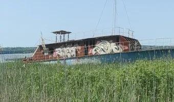 Zdjęcie opuszczonego miejsca: Wrak na jez. Dąbie, k. Lubczyny
