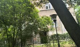 Zdjęcie opuszczonego miejsca: Opuszczony dobrze zachowany blok.