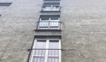 Zdjęcie opuszczonego miejsca: Opuszczony dobrze zachowany blok.