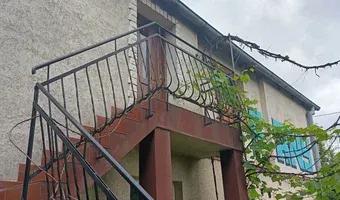 Zdjęcie opuszczonego miejsca: Opuszczony domek z garażem