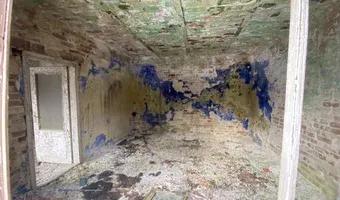 Zdjęcie opuszczonego miejsca: Zrujnowany dom