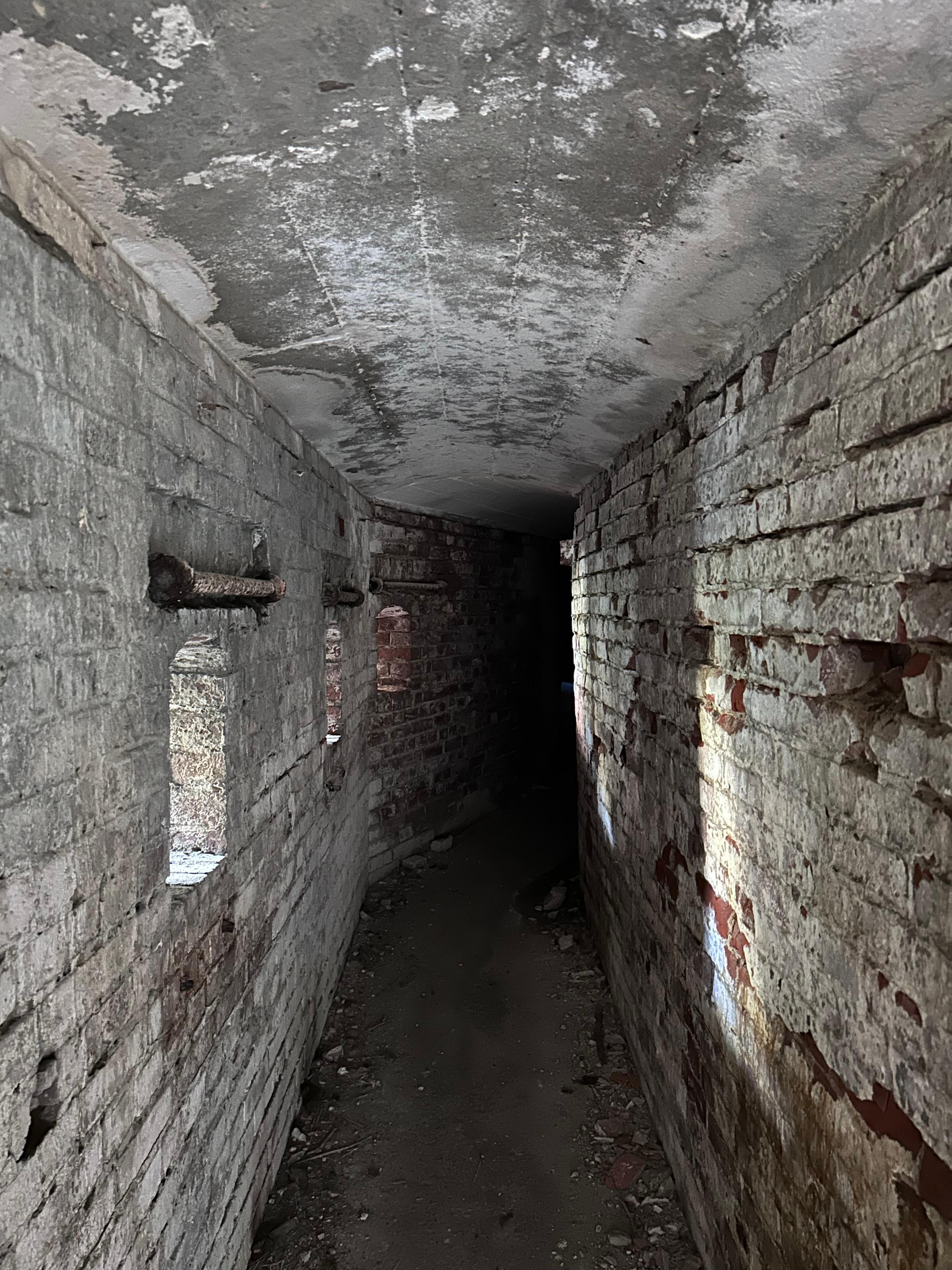 Zdjęcie opuszczonego miejsca: Bunkier ochrony kolei, Tomaryny