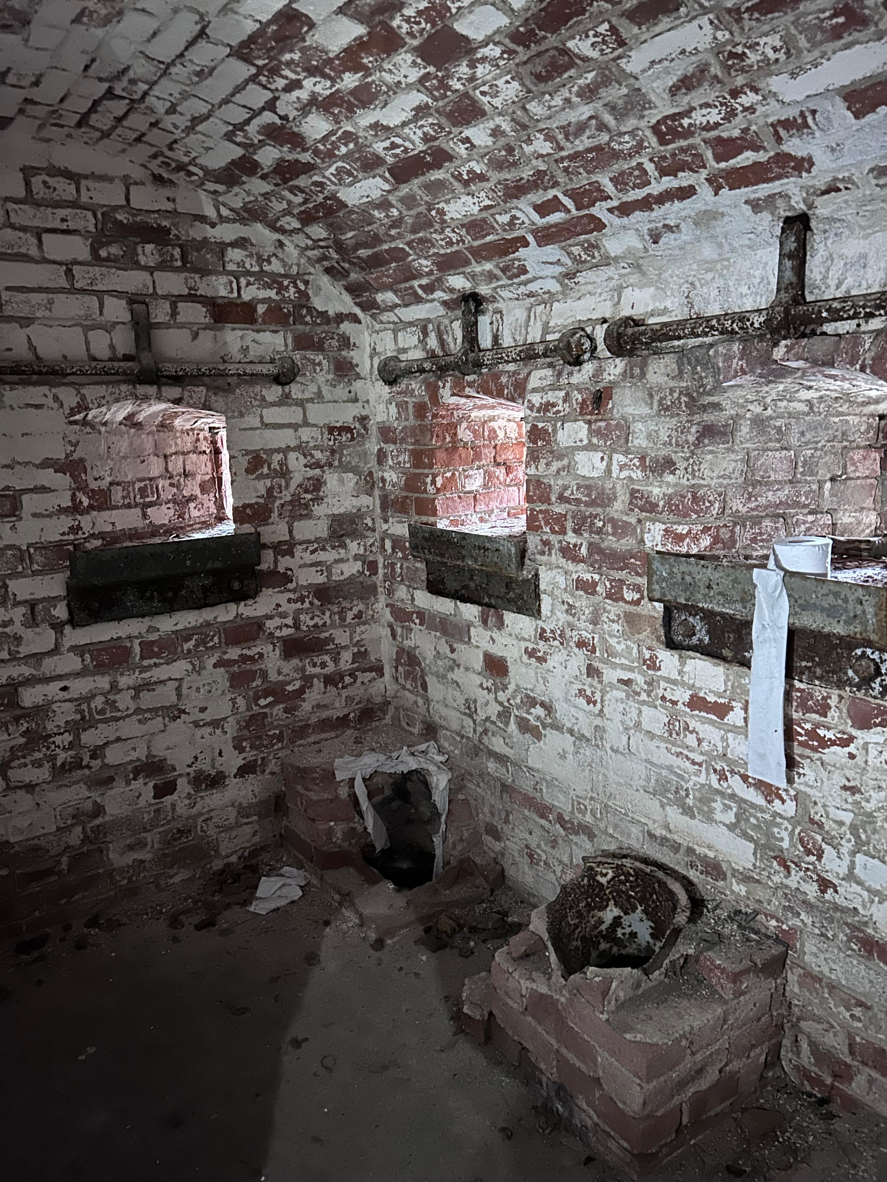 Zdjęcie opuszczonego miejsca: Bunkier ochrony kolei, Tomaryny