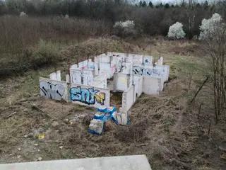 Miniatura: Nieukończony budynek mieszkalny/biurowy