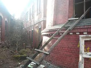 Miniatura: OPUSZCZONA LOKOMOTYWOWNIA