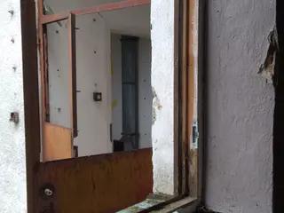 Miniatura: opuszczona przychodnia wojskowa