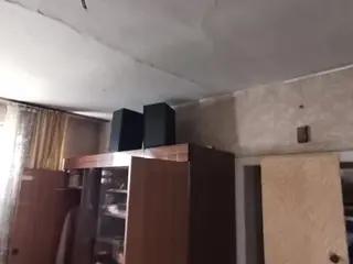 Miniatura: Opuszczona Kamienica Z wyposażeniem