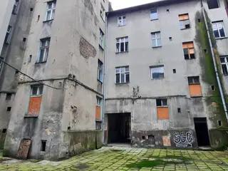 Miniatura: Zespół kamienic mieszkalnych