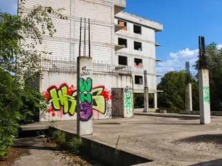 Miniatura: Opuszczony pustostan