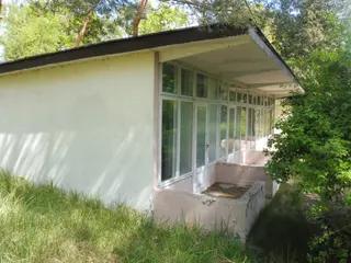 Miniatura: Opuszczony ośrodek wypoczynkowy