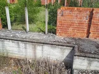 Miniatura: Niedokończony kompleks.