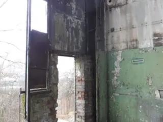 Miniatura: Opuszczony zakład przemysłowy