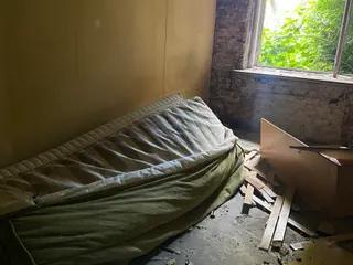 Miniatura: opuszczone kamienica wełnowcu