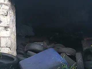 Miniatura: Opuszczony domek