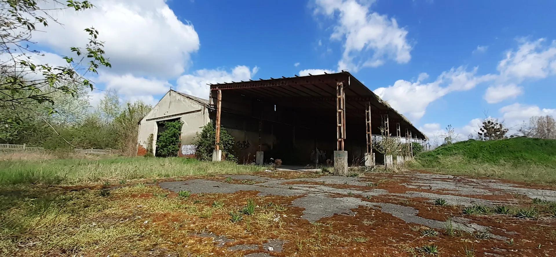 Zdjęcie opuszczonego miejsca: Puszczony hangar