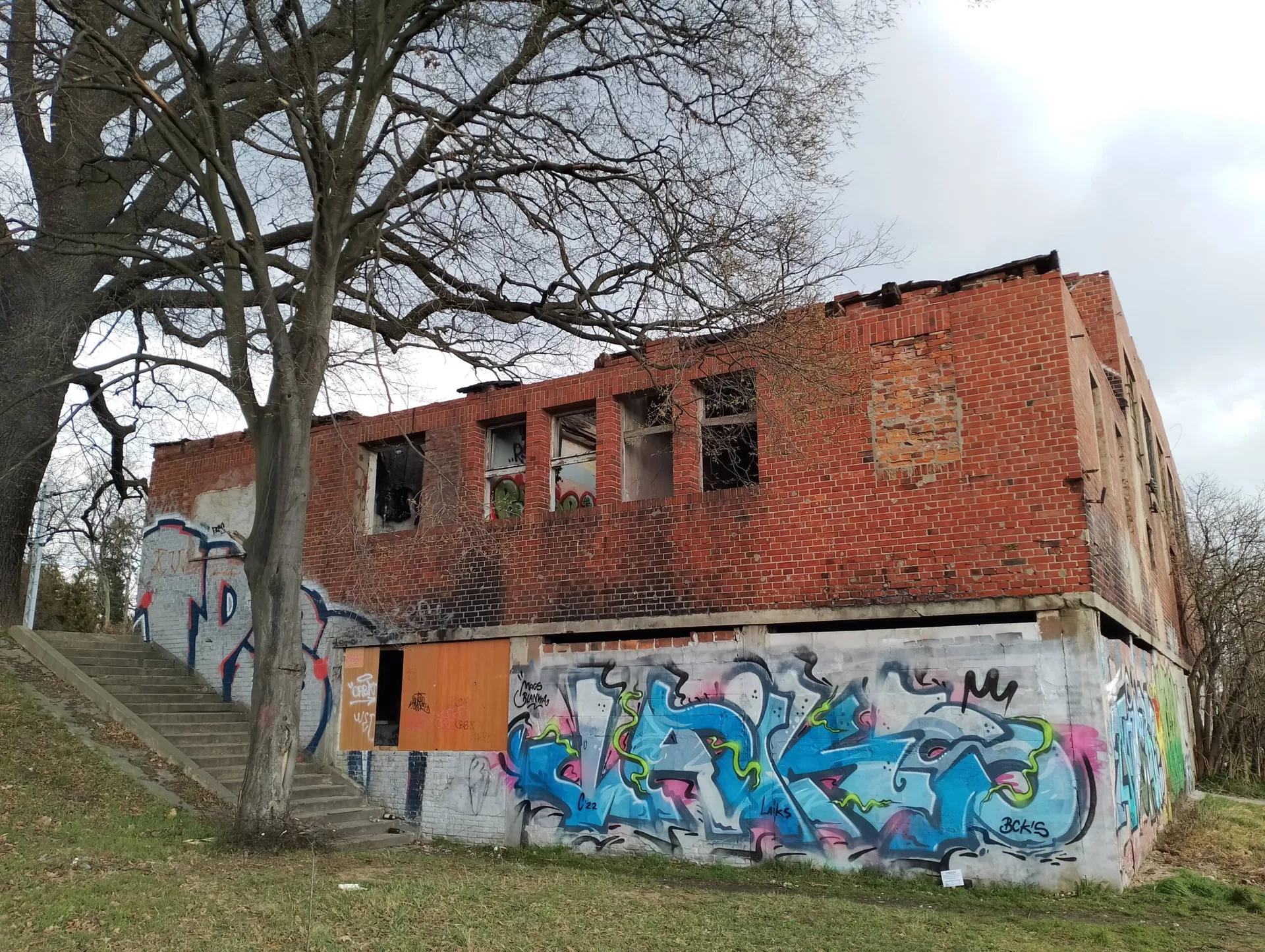 Zdjęcie opuszczonego miejsca: Hala Sportowa Brückenaue