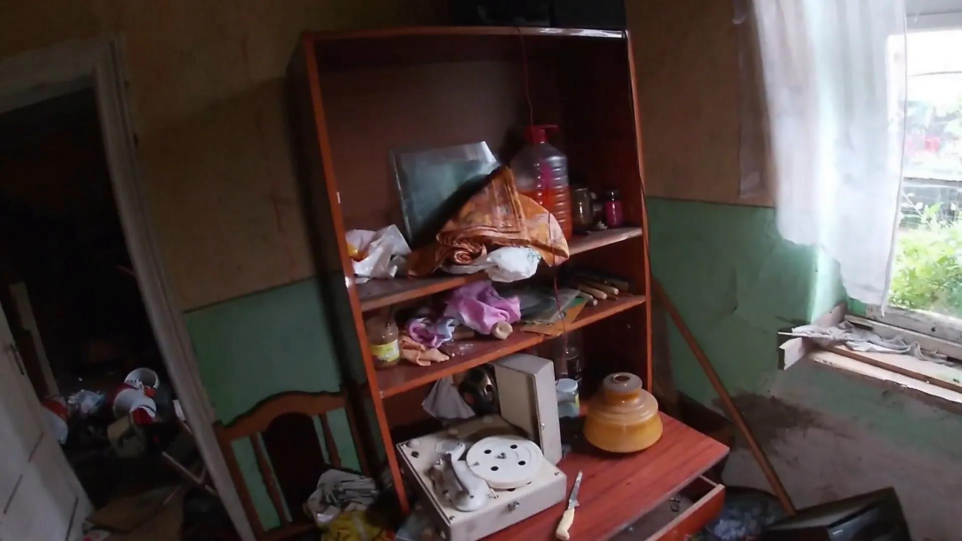 Zdjęcie opuszczonego miejsca: Opuszczona kamienica z całym wyposażeniem