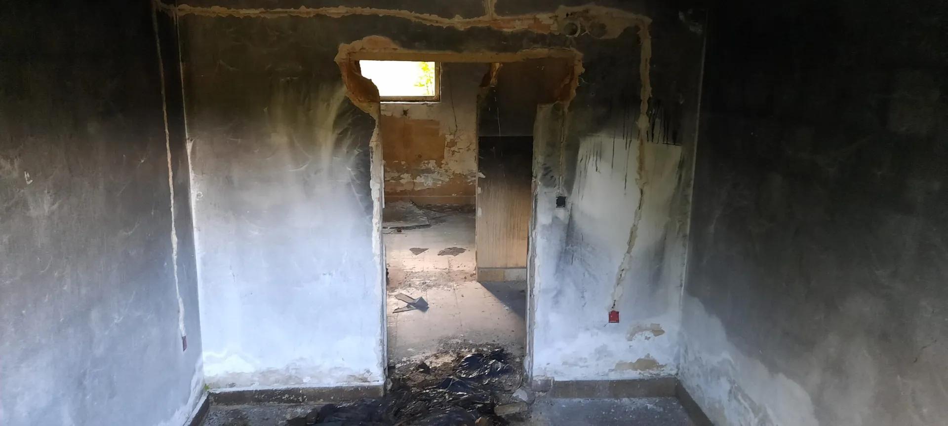 Zdjęcie opuszczonego miejsca: Budynek biurowy firmy warsztatowo-magazynowej