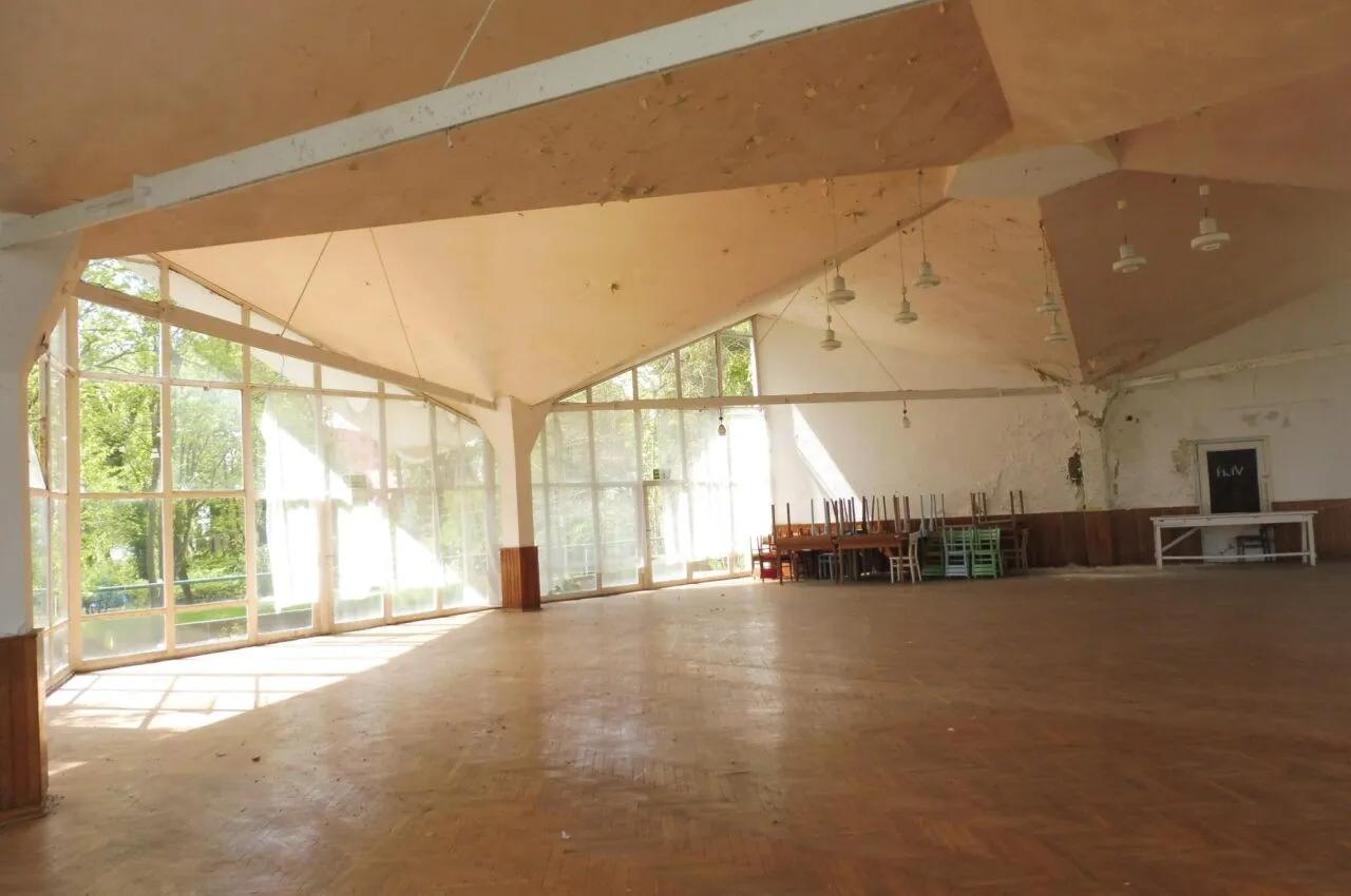 Zdjęcie opuszczonego miejsca: Opuszczony ośrodek wypoczynkowy