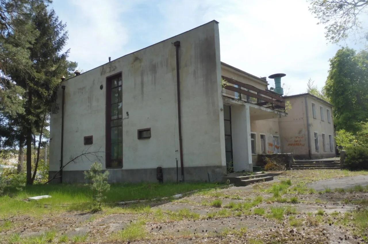 Zdjęcie opuszczonego miejsca: Opuszczony ośrodek wypoczynkowy