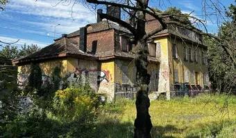 Zdjęcie opuszczonego miejsca: Budynek mieszkalny przy Peronie